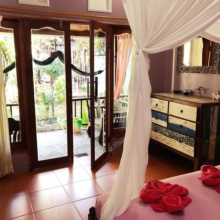 Bed and Breakfast Salon De Nomad Gili T. Гили Траванган Экстерьер фото