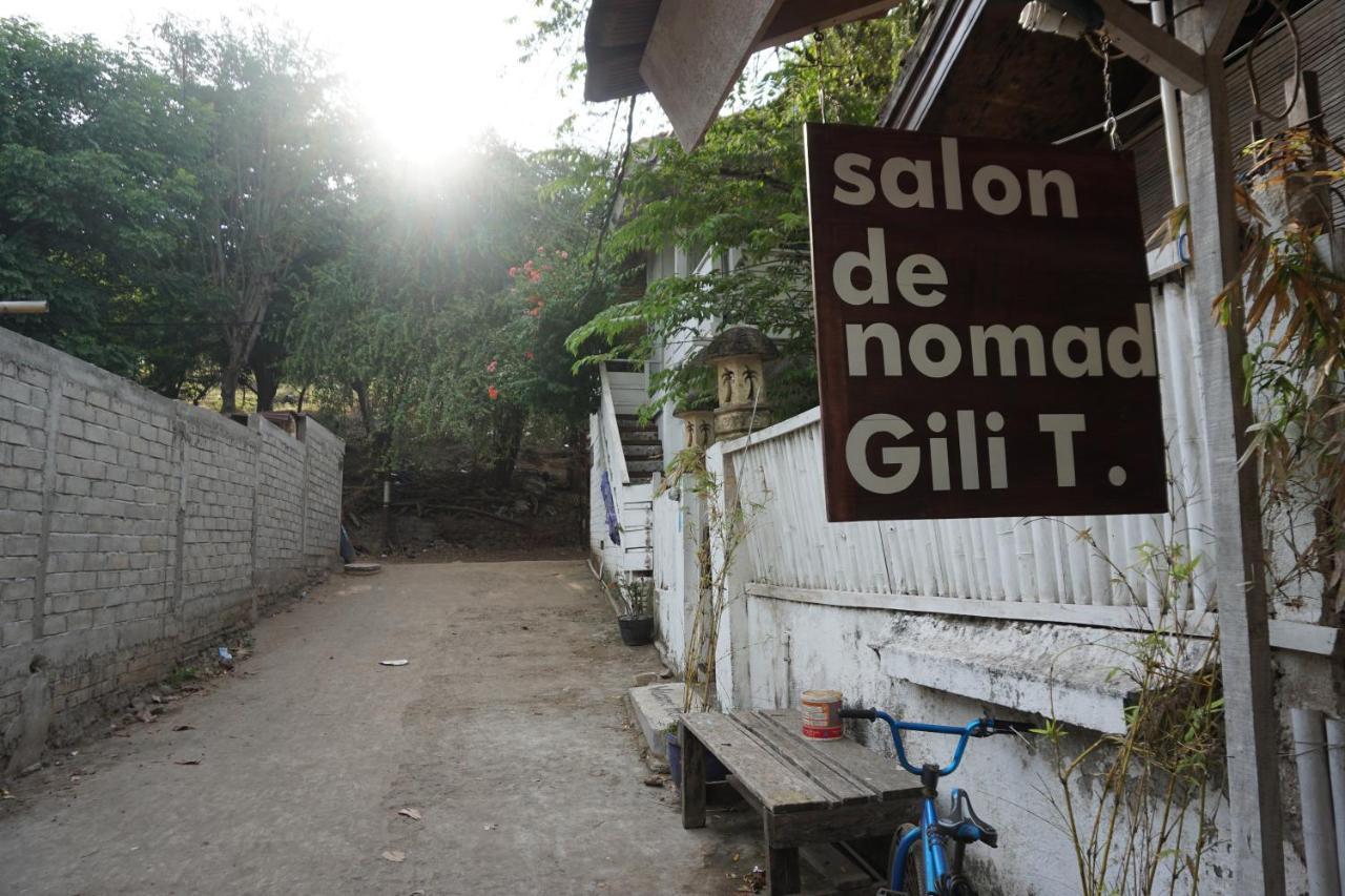 Bed and Breakfast Salon De Nomad Gili T. Гили Траванган Экстерьер фото