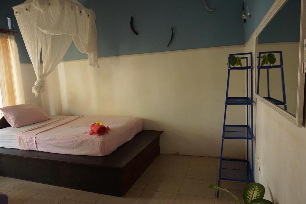 Bed and Breakfast Salon De Nomad Gili T. Гили Траванган Экстерьер фото