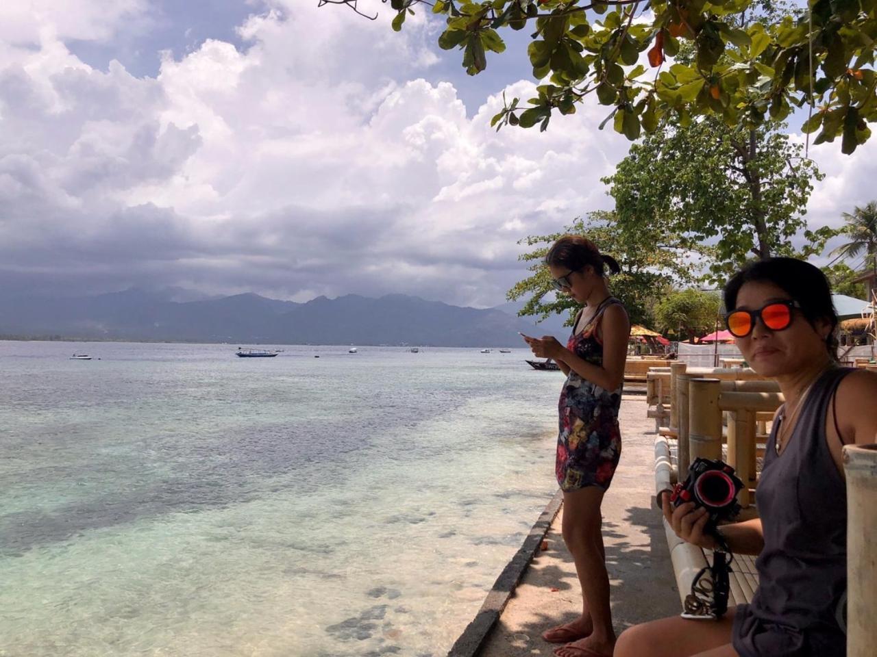 Bed and Breakfast Salon De Nomad Gili T. Гили Траванган Экстерьер фото
